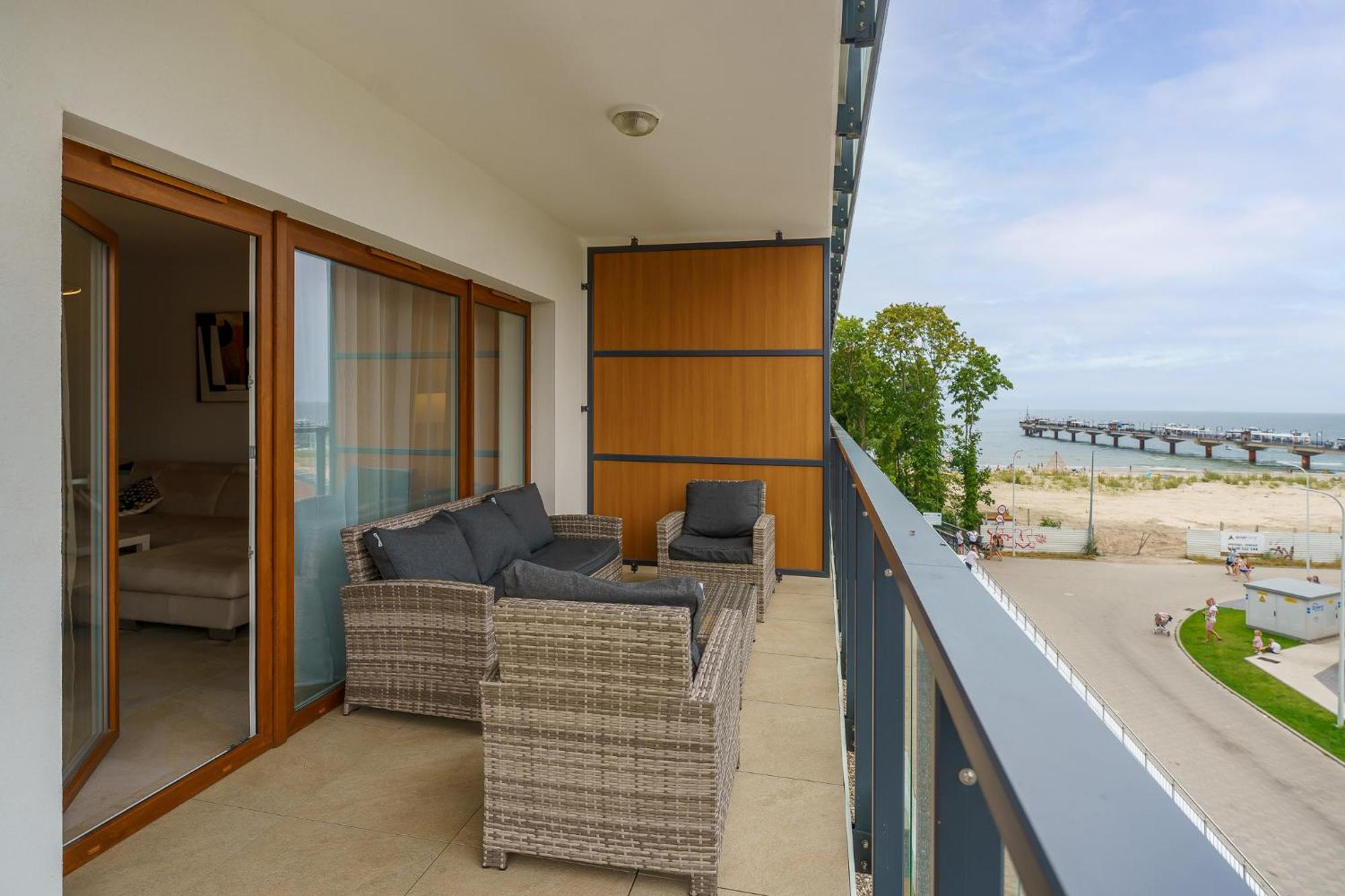 Aquamarina Prima Seaside Apartments By The Beach By Noclegi Renters Miedzyzdroje Dış mekan fotoğraf